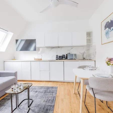 Cosy - 1br-4p - Faubourg-du-roule * Paris